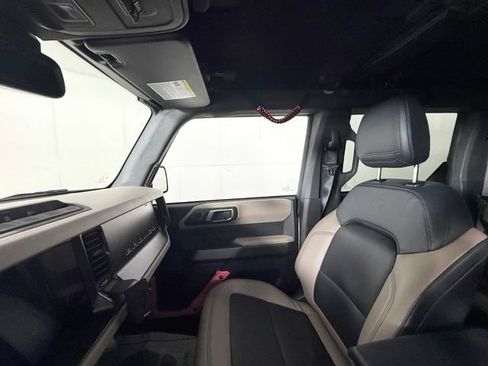 Used 2023 Ford Bronco Wildtrak AWD/4WD image 19