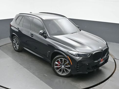 Used 2024 BMW X5 xDrive40i w/ M Sport Package image 13