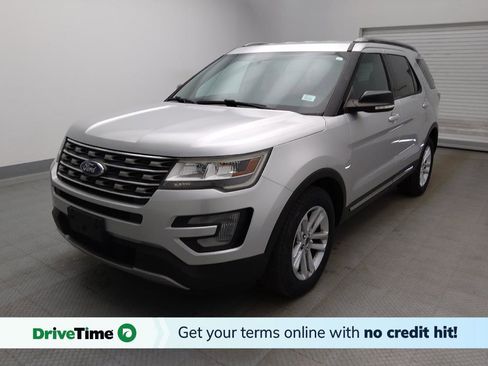Used 2017 Ford Explorer XLT w/ Equipment Group 201A FWD image 1