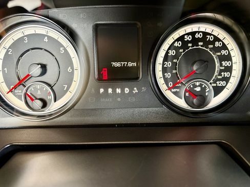 Used 2017 RAM 1500 Classic SLT RWD image 19