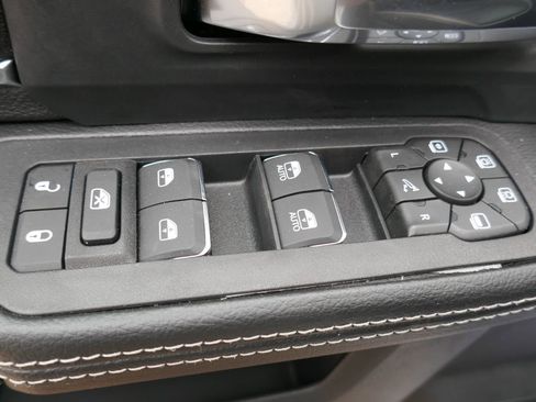 New 2026 RAM 2500 Laramie w/ Night Edition AWD/4WD image 20