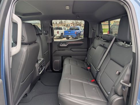 New 2026 GMC Sierra 1500 Denali w/ LPO, Black Badging Package AWD/4WD image 7