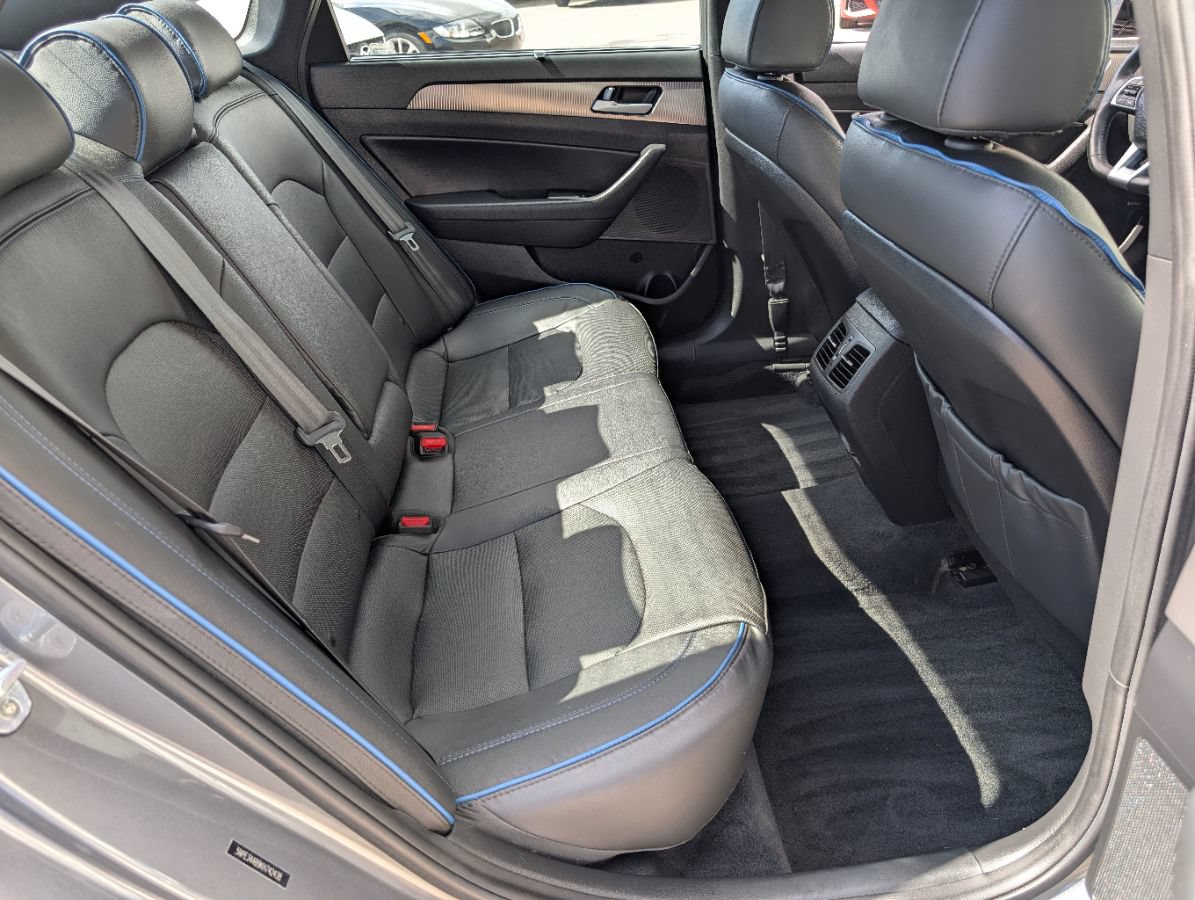 Used 2019 Hyundai Sonata Limited w/ Cargo Package FWD image 16