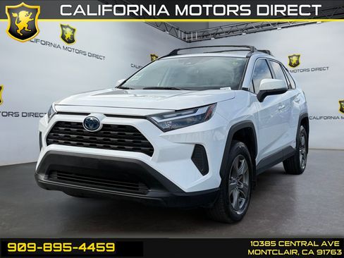 Used 2024 Toyota RAV4 XLE w/ Convenience Package image 1