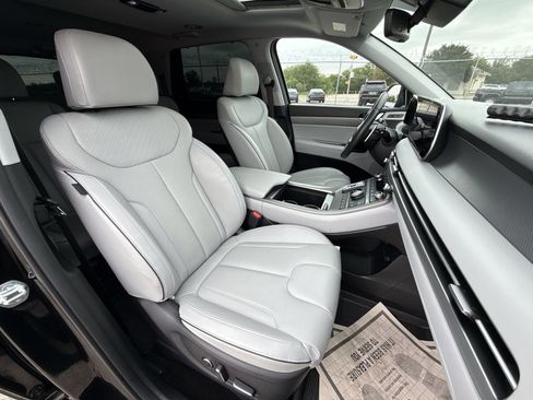 Used 2024 Hyundai Palisade SEL w/ Premium Package FWD image 27