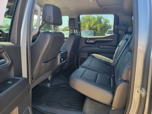 Used 2023 GMC Sierra 1500 SLT w/ SLT Premium Plus Package RWD image 26