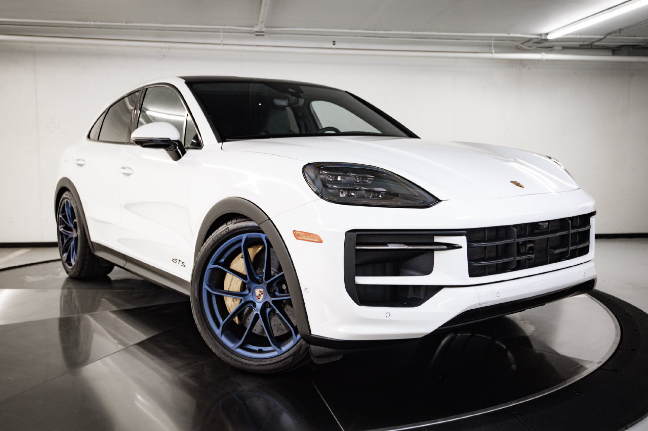 Certified 2026 Porsche Cayenne GTS AWD/4WD image 9