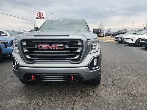 Used 2022 GMC Sierra 1500 AT4 w/ AT4 Premium Package image 2