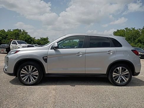 Used 2022 Mitsubishi Outlander Sport ES FWD image 2