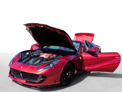 Certified 2022 Ferrari 812 GTS RWD image 33