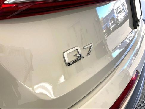 Certified 2023 Audi Q7 2.0T Premium w/ Convenience Package image 8