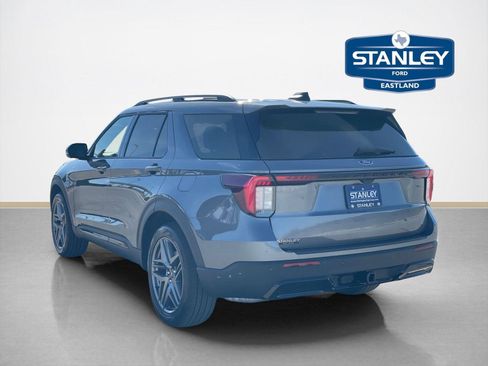 New 2026 Ford Explorer ST-Line w/ ST-Line Street Pack RWD image 5