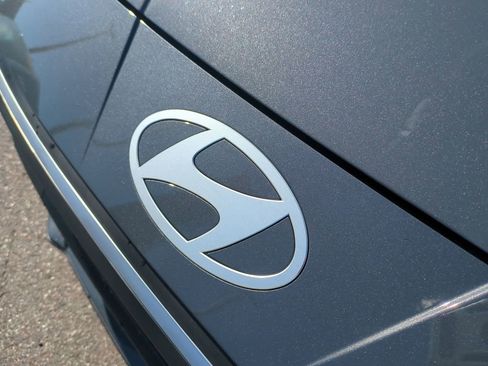 New 2026 Hyundai Elantra SE image 13