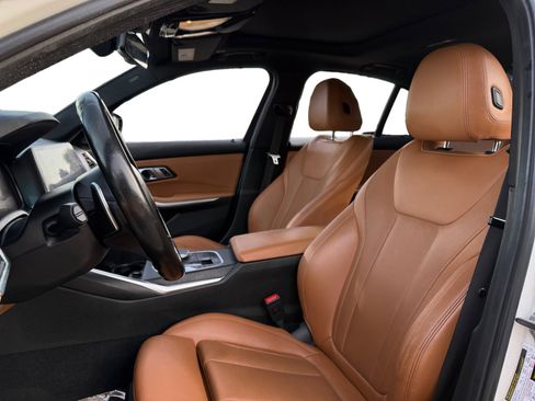 Used 2022 BMW M340i M340i w/ Driving Assistance Package image 8