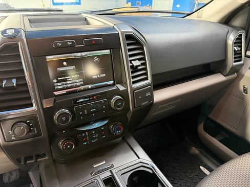 Used 2015 Ford F150 XLT w/ Equipment Group 302A Luxury AWD/4WD image 30