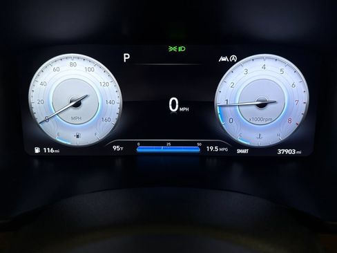 Used 2022 Hyundai Santa Fe Calligraphy FWD image 17