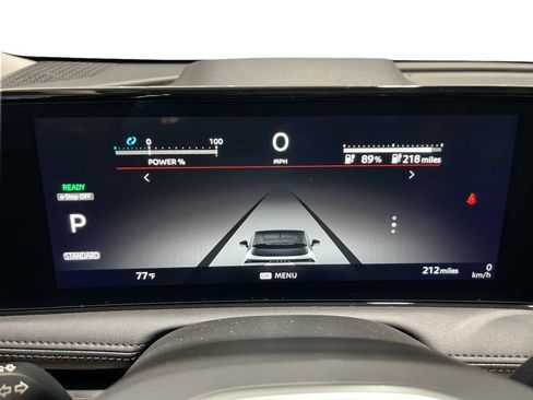 Used 2023 Nissan Ariya AWD image 10