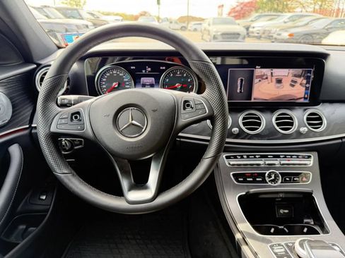 Used 2018 Mercedes-Benz E 300 4MATIC image 19