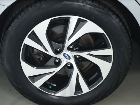 Used 2023 Subaru Legacy Premium image 12