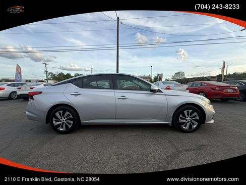 Used 2020 Nissan Altima 2.5 S FWD image 9