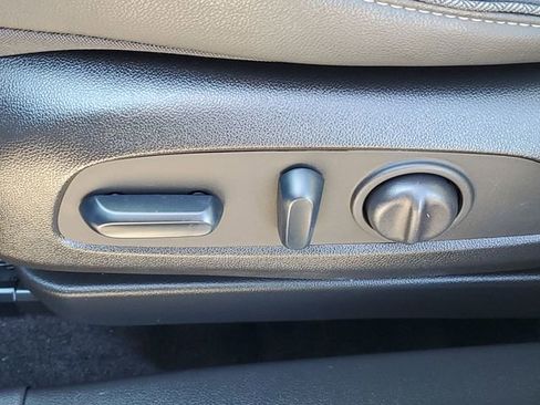 Certified 2023 Buick Encore GX Select FWD image 9