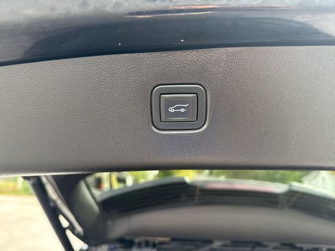 Used 2024 Chevrolet Blazer LT w/ Convenience Package image 16