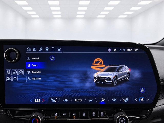 Used 2025 Chevrolet Blazer EV LT AWD/4WD image 39