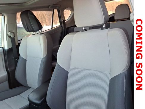 Used 2013 Toyota RAV4 XLE image 13