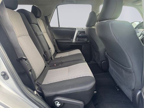 Used 2016 Toyota 4Runner SR5 image 24