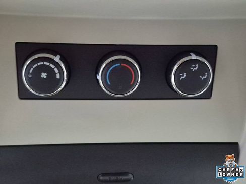 Used 2014 Dodge Grand Caravan SXT FWD image 24