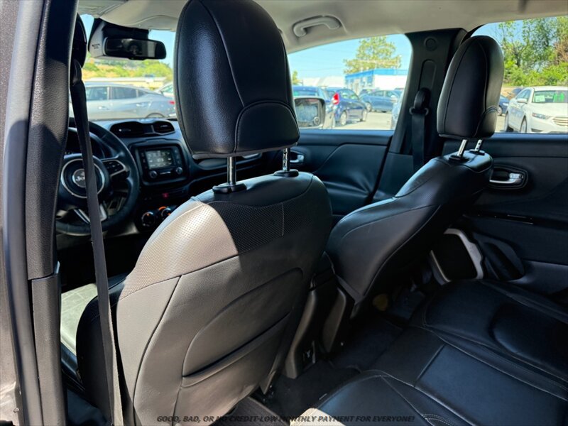 Used 2016 Jeep Renegade Limited AWD/4WD image 13