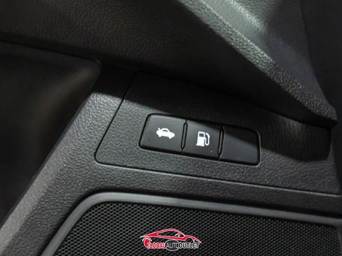 Used 2018 Honda Clarity Touring image 41