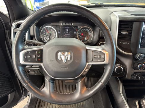 Used 2020 RAM 1500 Big Horn AWD/4WD image 5