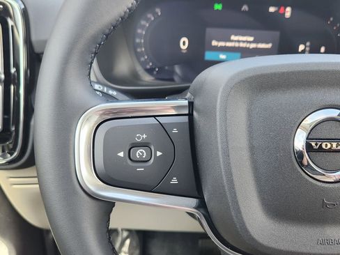 New 2026 Volvo XC40 B5 Ultra w/ Climate Package image 16