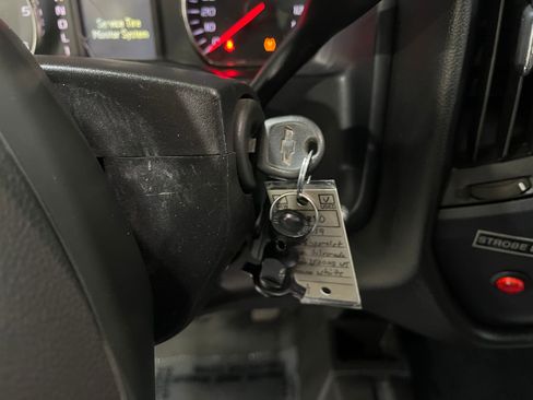 Used 2019 Chevrolet Silverado 2500 W/T AWD/4WD image 19