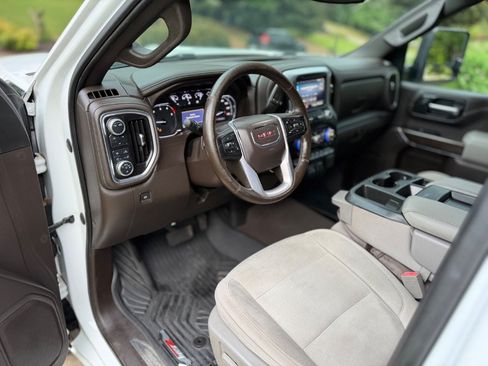 Used 2020 GMC Sierra 2500 SLE w/ SLE Convenience Package AWD/4WD image 10