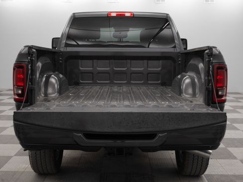New 2026 RAM 2500 Big Horn AWD/4WD image 11