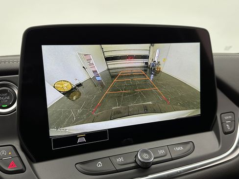 Used 2025 Chevrolet Blazer LT image 18