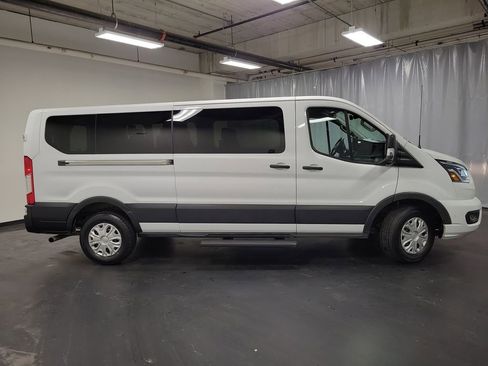 Used 2023 Ford Transit 350 XLT image 9