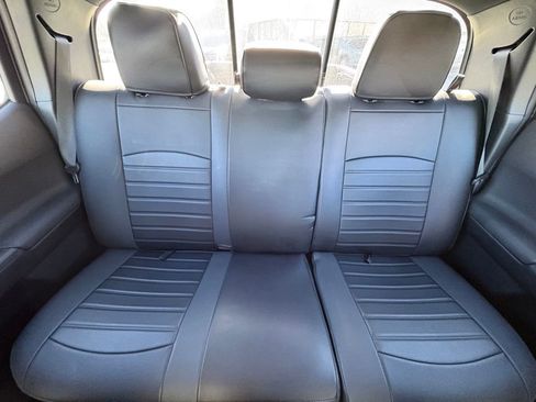 Used 2019 Toyota Tacoma TRD Off-Road image 40