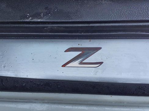 Used 2010 Nissan 370Z Touring image 15