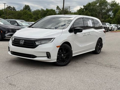 Used 2023 Honda Odyssey Sport image 3