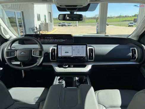 New 2026 Ford Expedition Active RWD image 27