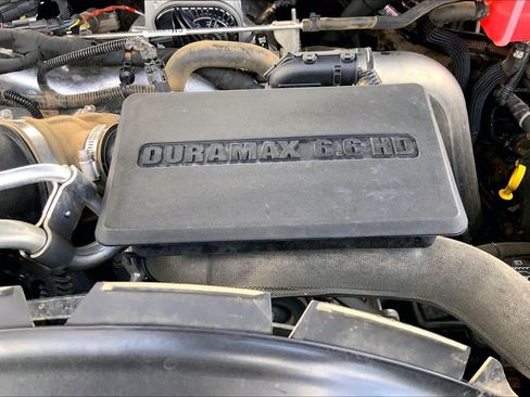 Used 2024 Chevrolet Silverado 2500 Custom w/ Custom Value Package AWD/4WD image 33