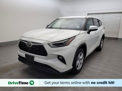 Used 2022 Toyota Highlander LE