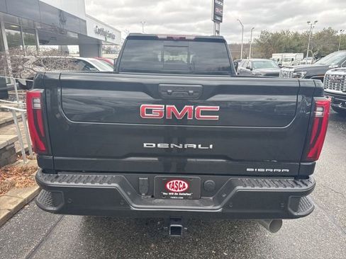 New 2026 GMC Sierra 2500 Denali w/ Denali Reserve Package image 9