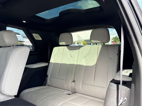 Certified 2026 Cadillac Vistiq Luxury image 13