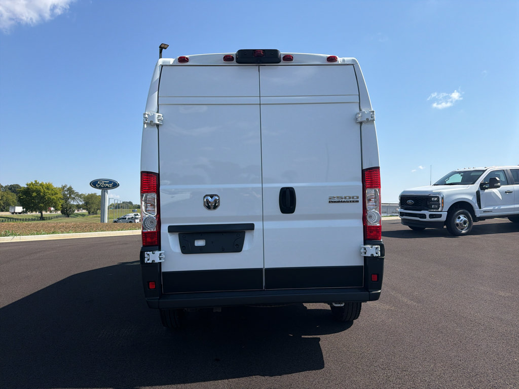 Used 2026 RAM ProMaster 2500 w/ Convenience Group FWD image 6