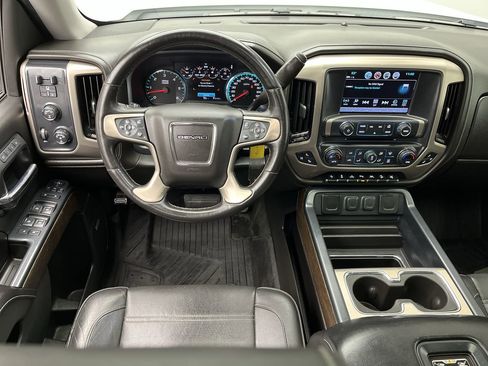 Used 2017 GMC Sierra 1500 Denali w/ Denali Ultimate Package AWD/4WD image 15