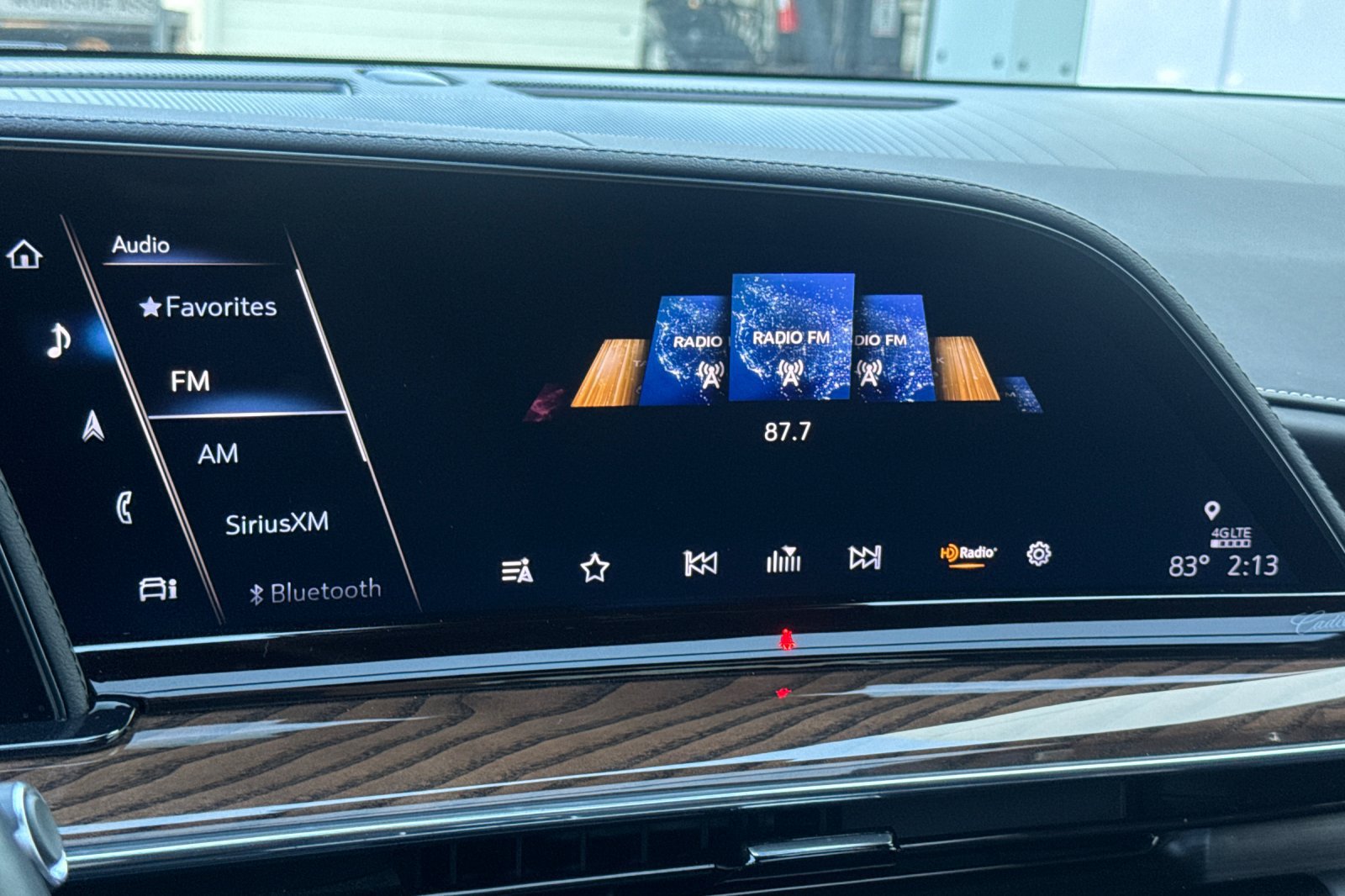 Certified 2023 Cadillac Escalade Sport Platinum w/ LPO, ONYX Package AWD/4WD image 24